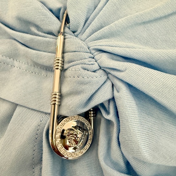 Versace Safety Pin Logo T Shirt - Picture 3 of 6